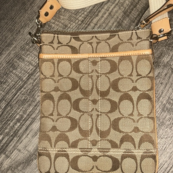 COACH crossbody handbag - Picture 3 of 4